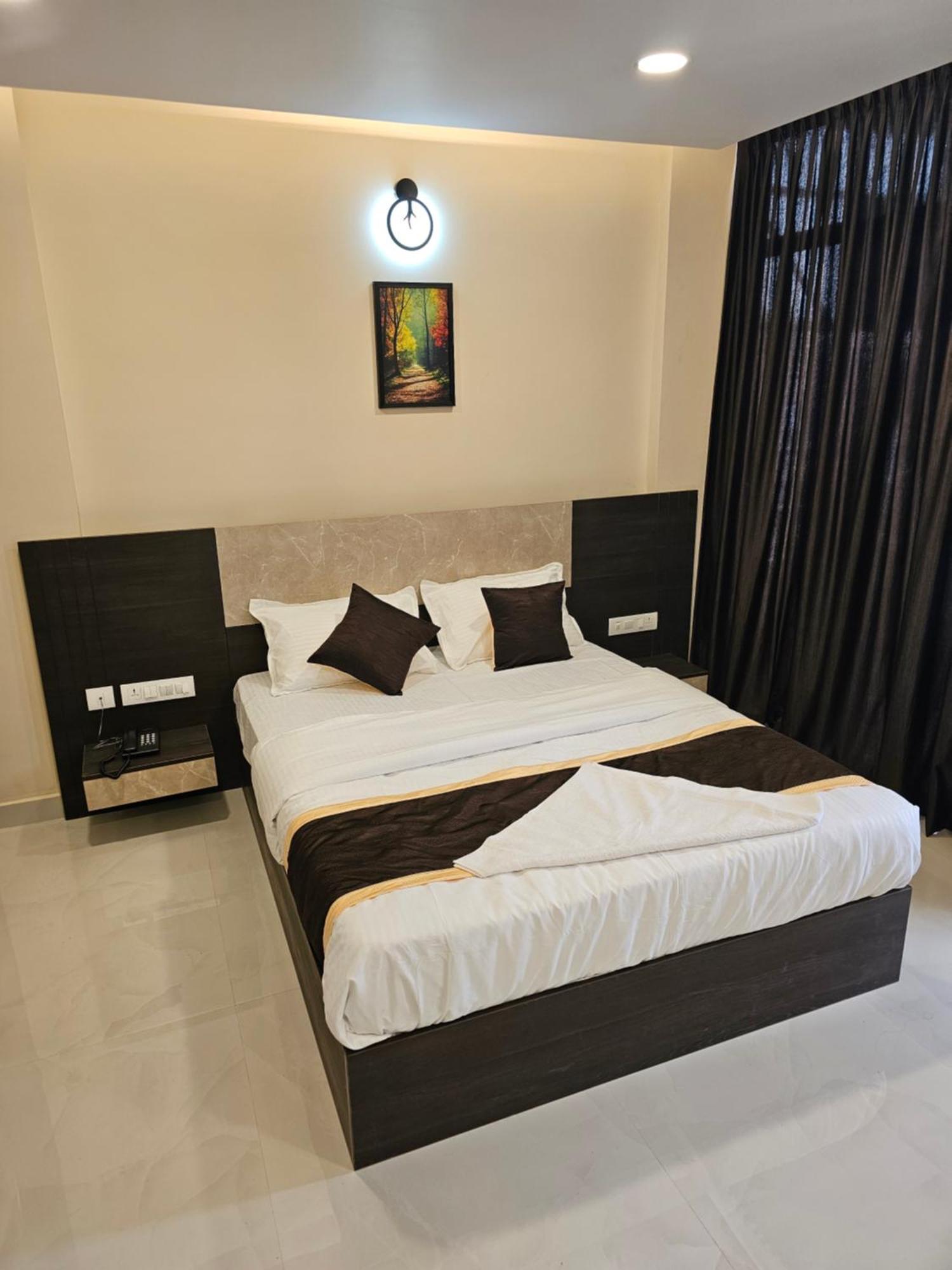 Thaal Residency Cheruvathur-Hala Groups Nīleshwar Εξωτερικό φωτογραφία